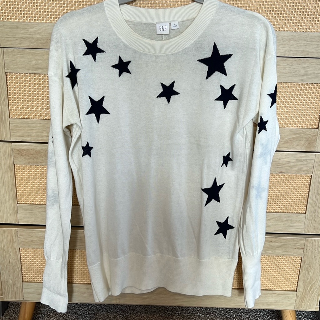 Lightweight Pattern Sweater